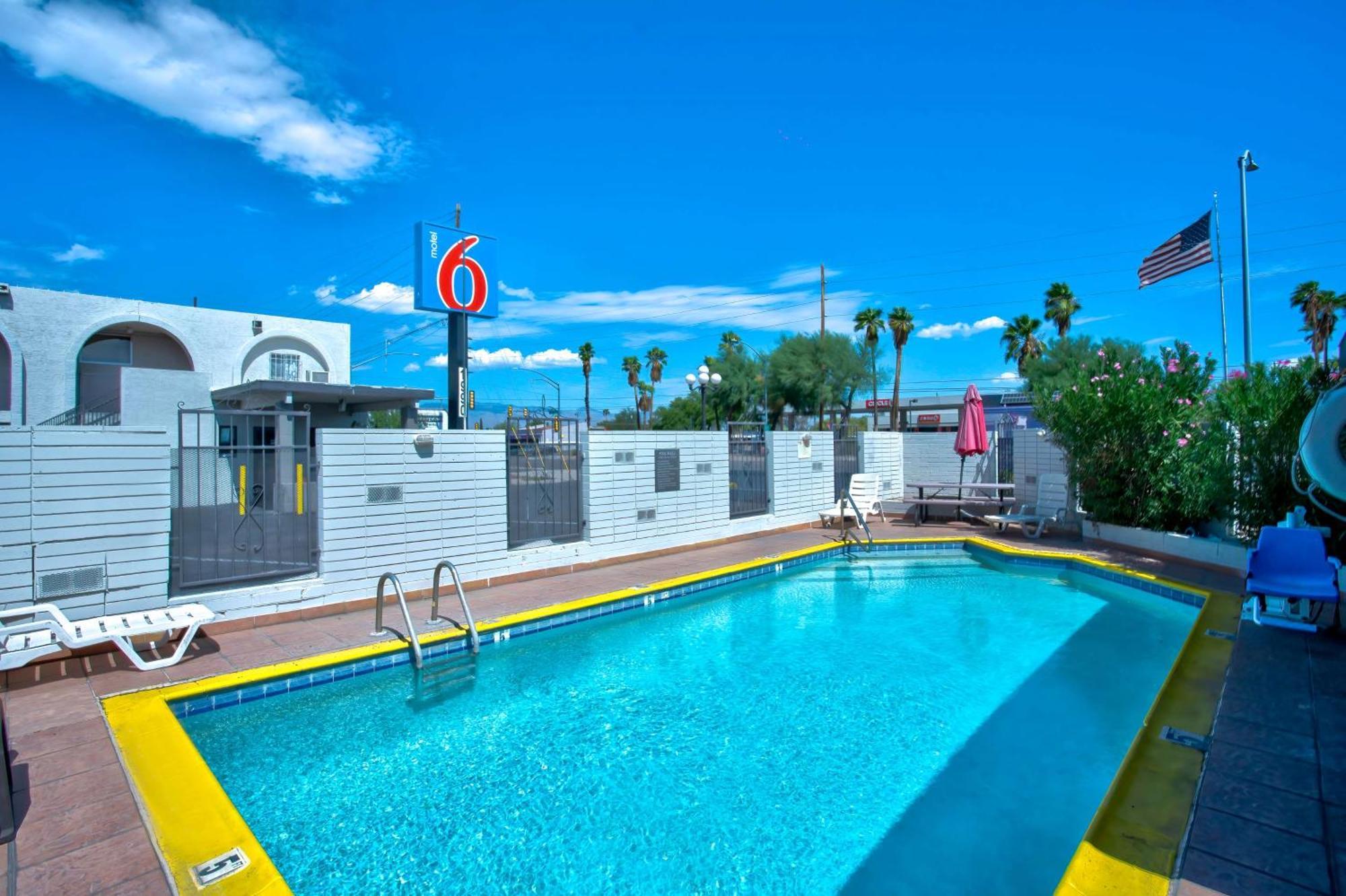 Motel 6 Tucson, Az - East Williams Center Exterior foto